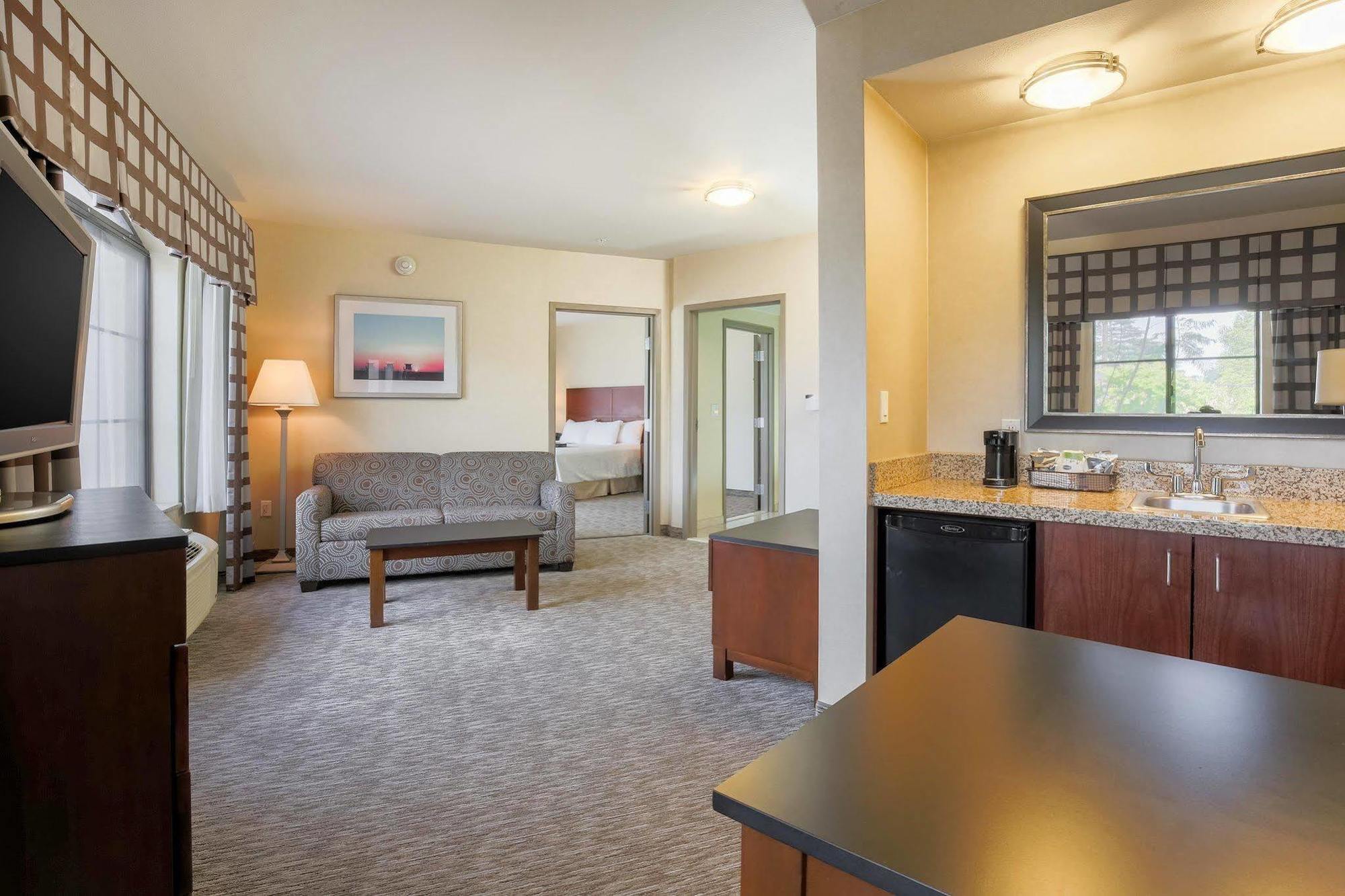 Hampton Inn Santa Barbara/Goleta Exterior photo